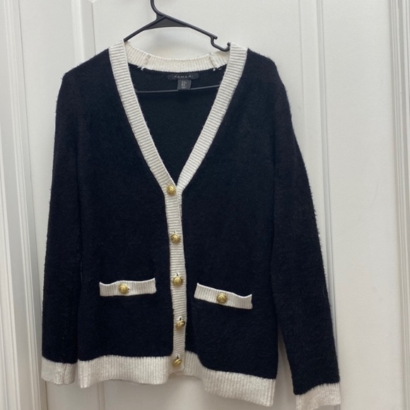 Tahari cardigan button up sweater cardigan size medium - Picture 5 of 10